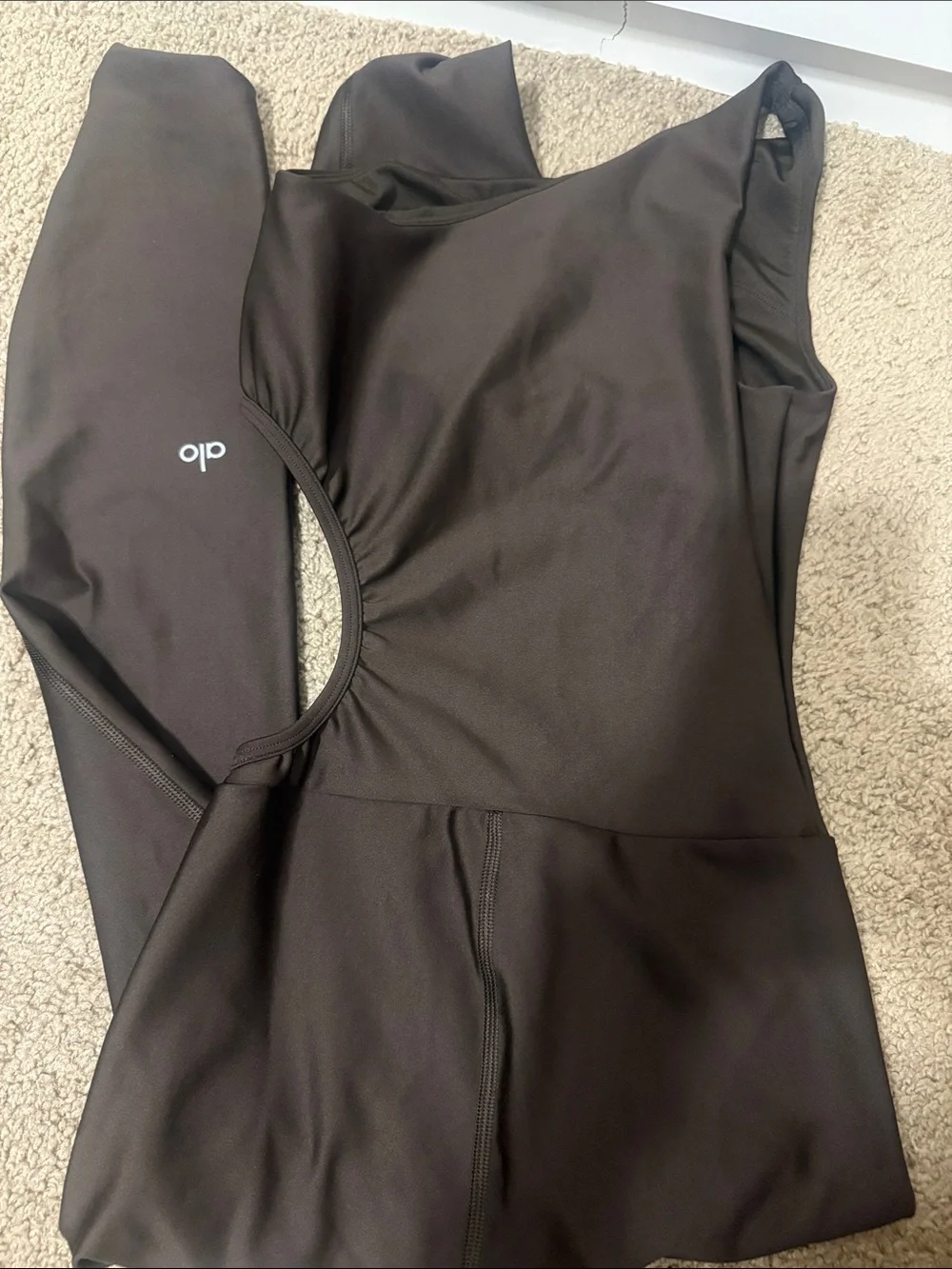 ALO Yoga sleek one